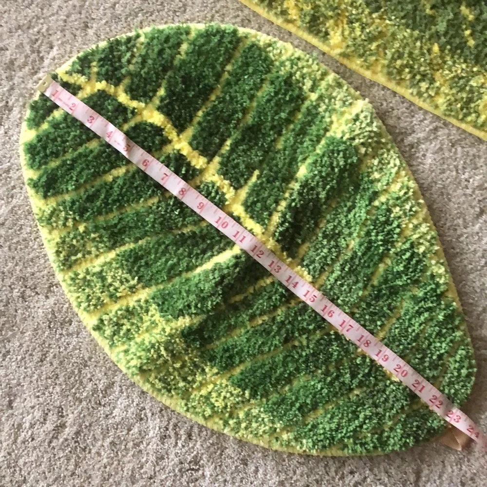 4 Tropical Leaf Rugs New w/o Tags Never Used